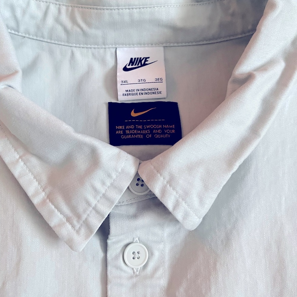 Formal Button Up - Picture 4 of 4